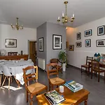 Alojamento de Acomodação e Pequeno-almoço D'hotes Les Cles Des Places 4*