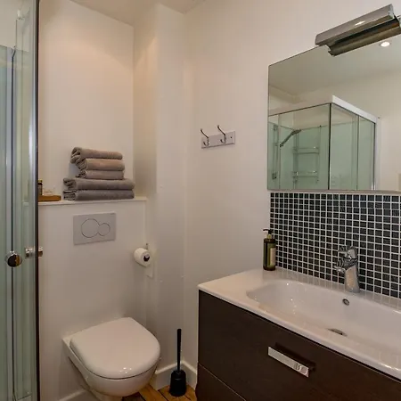 D'hotes Les Cles Des Places Panzió