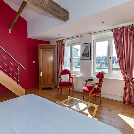 D'hotes Les Cles Des Places Panzió 4*