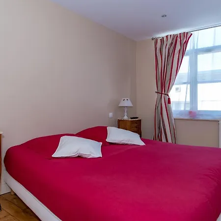 D'hotes Les Cles Des Places 4*