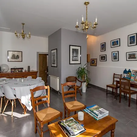Bed & Breakfast D'hotes Les Cles Des Places 4*